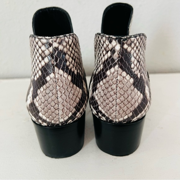 Marc Fisher Yilda 2 Leather Ankle Boots Snake Skin Print Size 6 - Picture 8 of 11